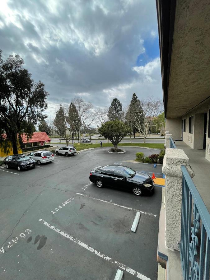Chino Motel ภายนอก รูปภาพ